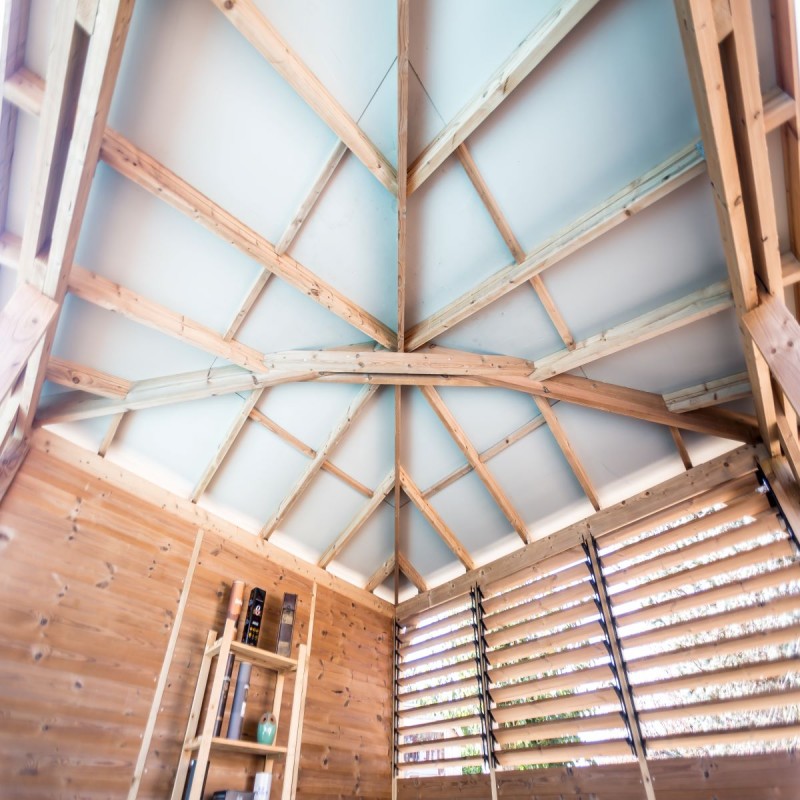 Pool house en bois thermo traité 12,32m² BLUETERM, 1 paroi mur plein, 1 paroi ventelles, 2 parois comptoirs – HABRITA – Image 3